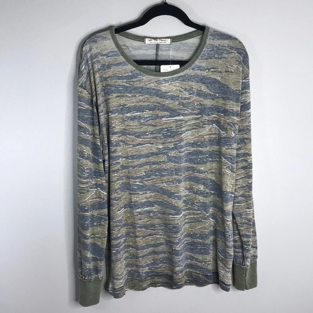 WE THE FREE Arielle Printed top in Tiger Combo S